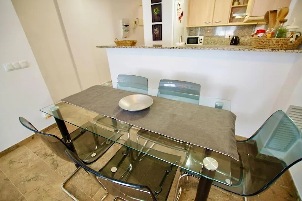 Apartment V&V Lloret- Apartamento Bella Lloret de Mar Spain