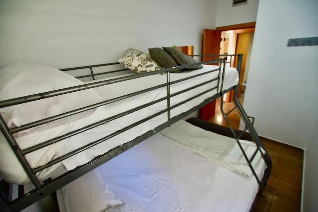 Apartment V&V Lloret- Apartamento Bella Lloret de Mar Spain